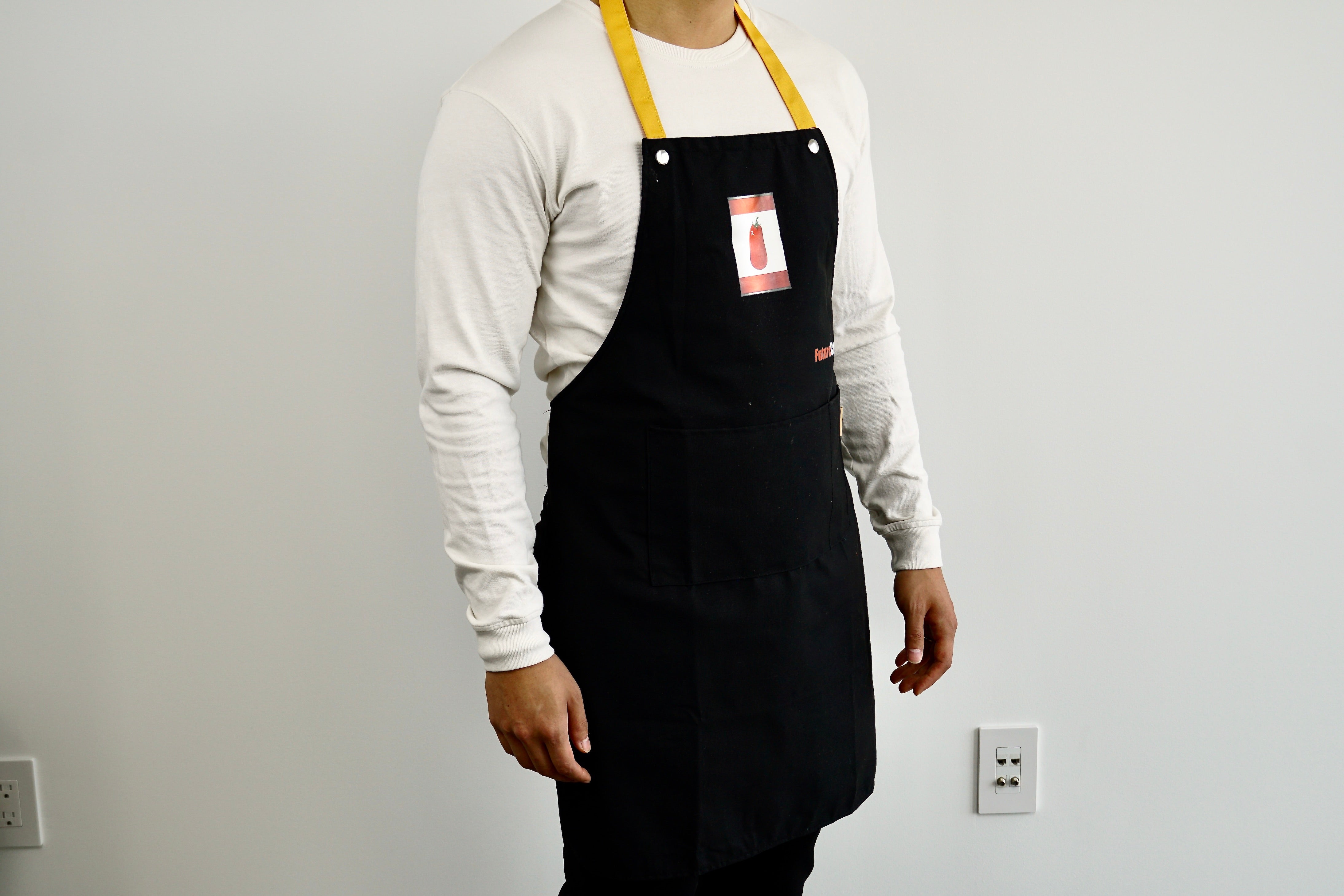 Black Kitchen Apron FutureCanoe Shop   DSC00482 