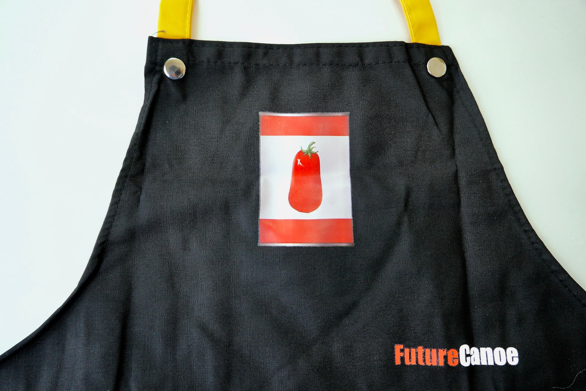 Black Kitchen Apron FutureCanoe Shop   DSC00520 